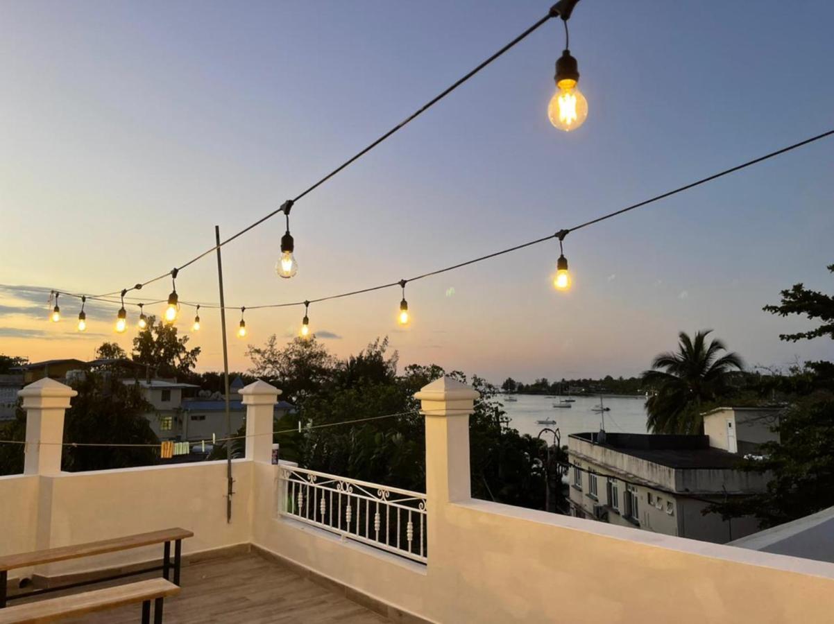 Grand Baie View Appart Екстериор снимка
