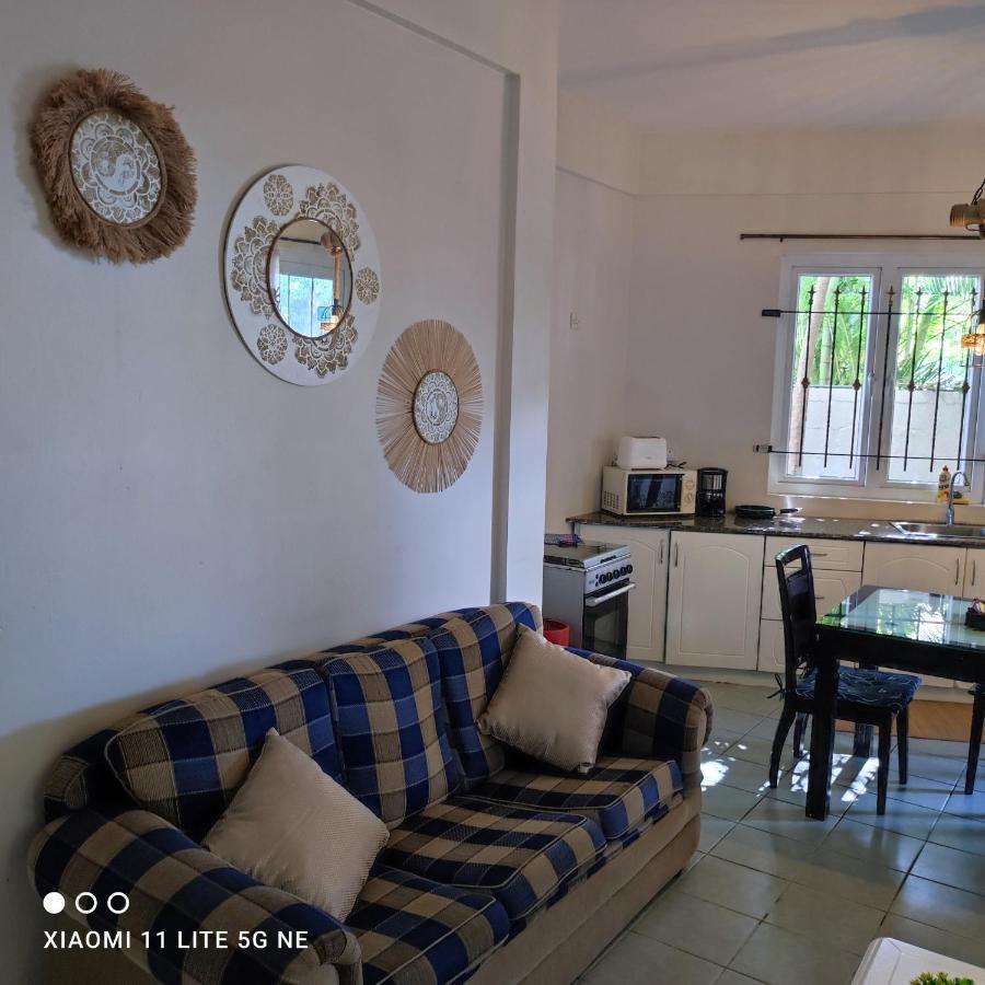 Grand Baie View Appart Екстериор снимка
