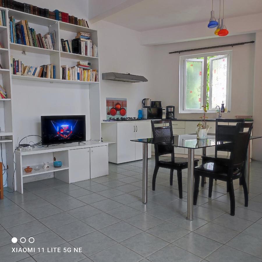 Grand Baie View Appart Екстериор снимка