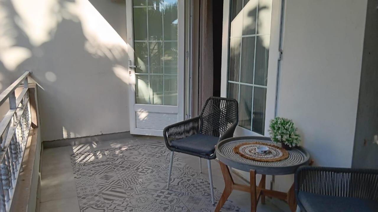 Grand Baie View Appart Екстериор снимка