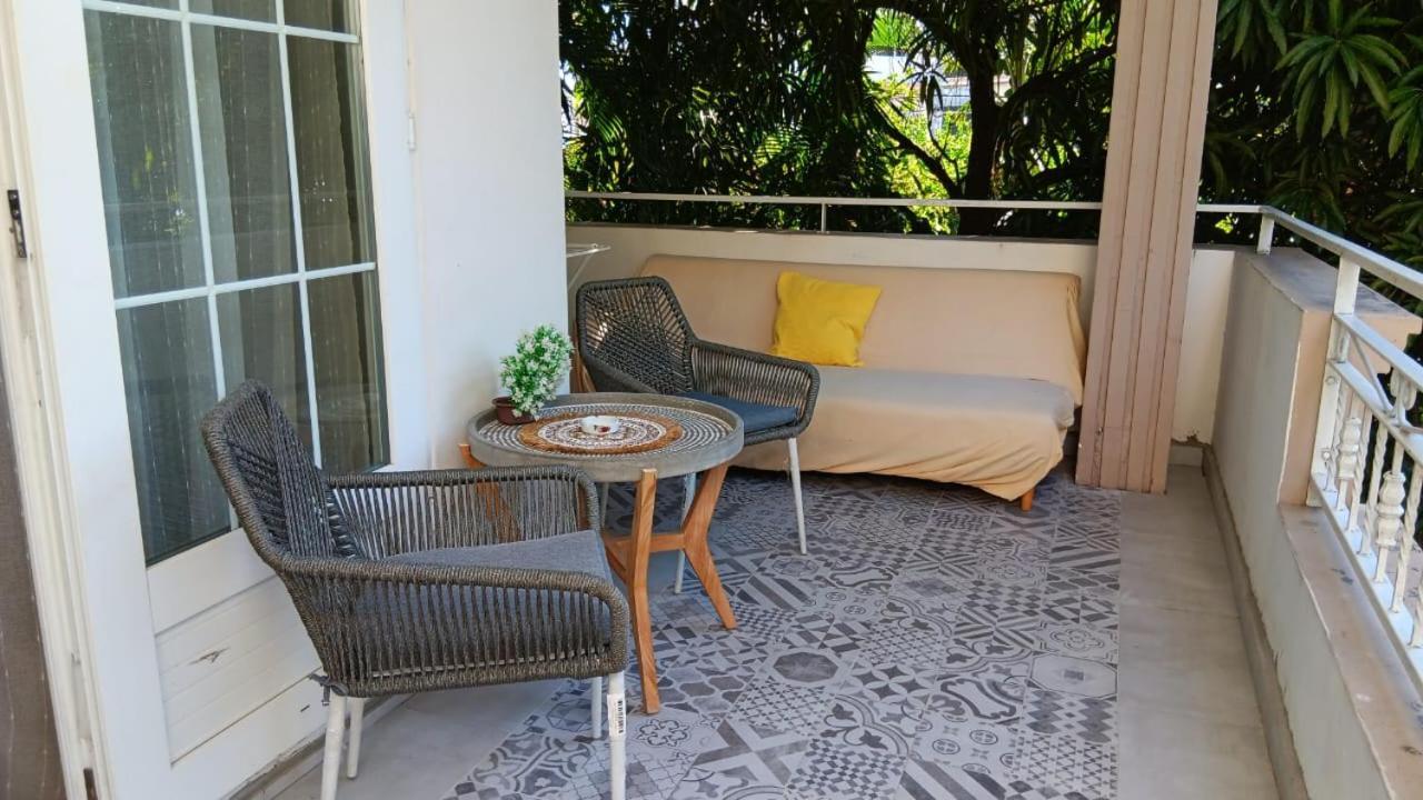 Grand Baie View Appart Екстериор снимка